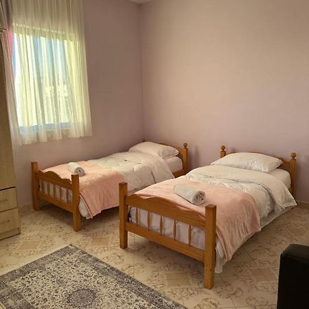 Hostel Rinas Exterior photo